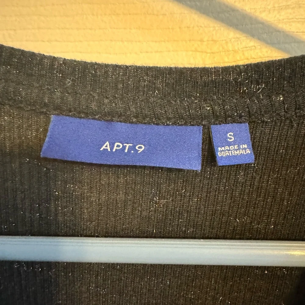 APT 9 women’s blouse size small black with silver sparkle - Picture 2 of 4